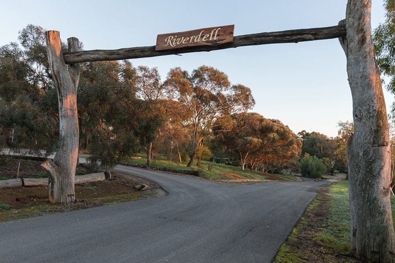cropped-RiverdellArch.jpg
